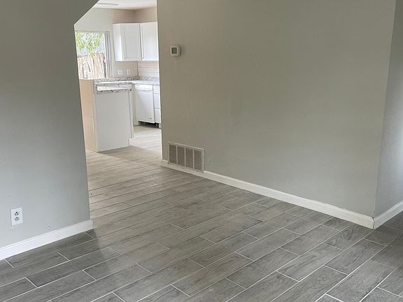 4th image of 1236 Churing Dr