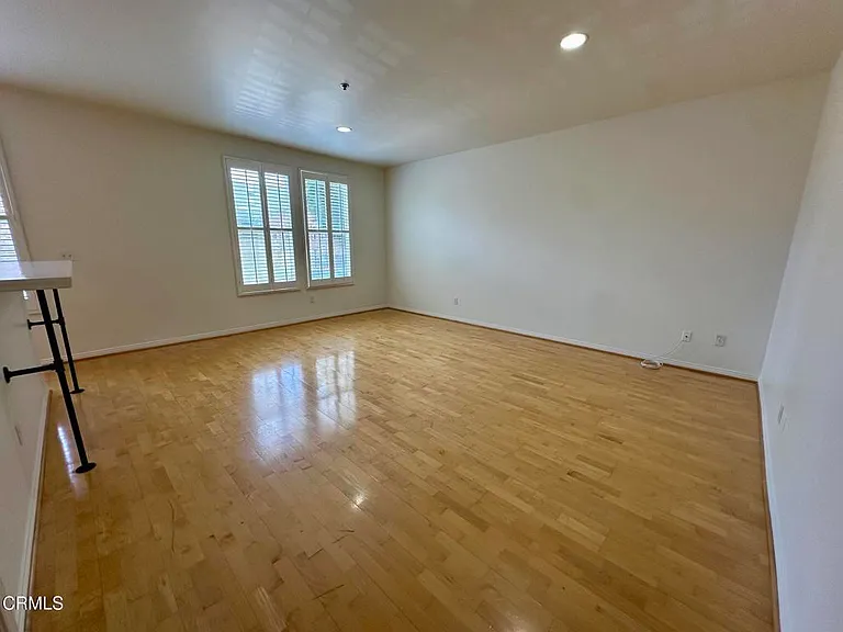 80 N Raymond Ave #108 — Photo 6