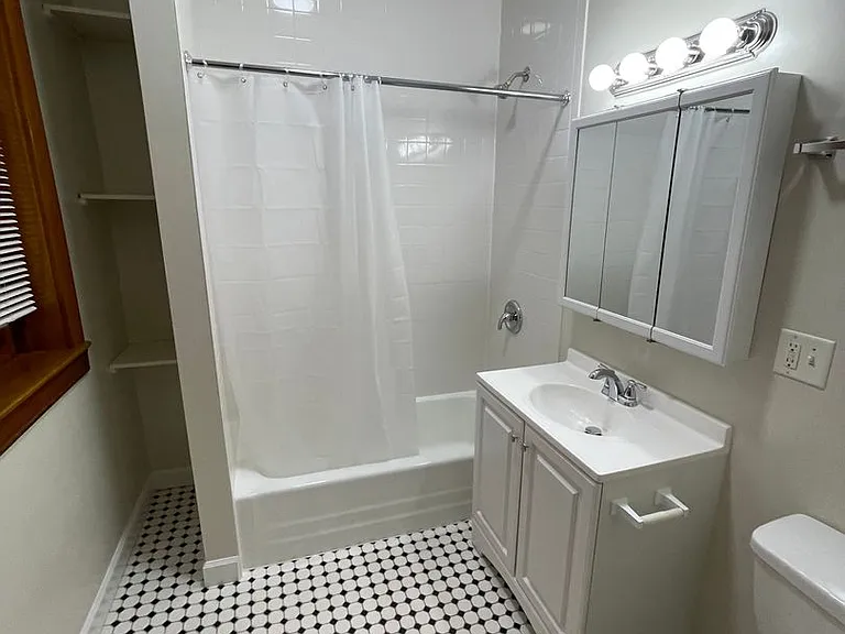 5213-15 S Dorchester Ave — Photo 16