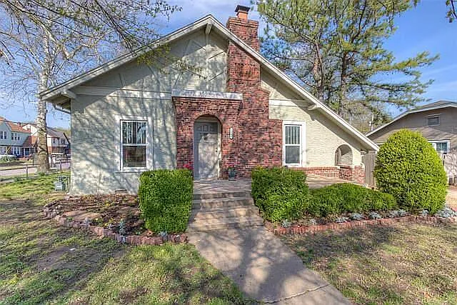 1146 S Birmingham Ave — Photo 1