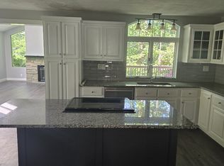 50 Bare Hill Rd, Groveland, MA 01834