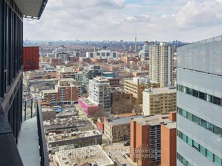 215 Queen St W #2406 — Photo 15