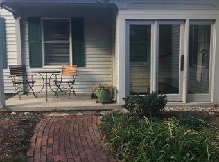 102 Ponemah Rd #14, Amherst, NH 03031