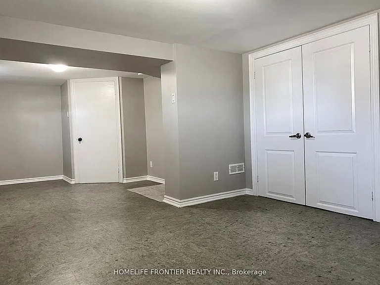 63 Lockerbie Ave #C — Photo 15