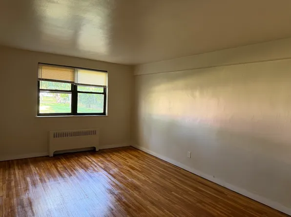 (undisclosed Address), Hicksville, NY 11801