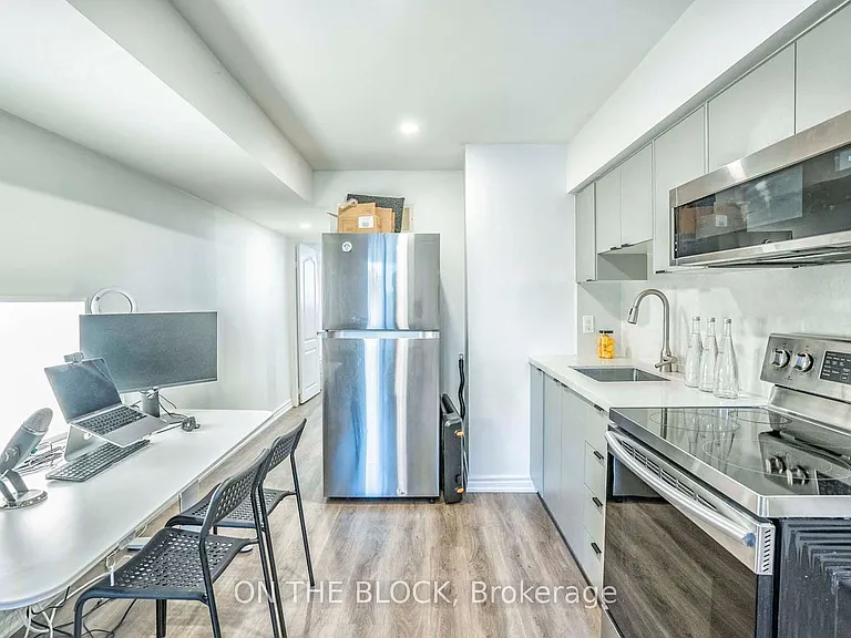 49 Leslie St #BASEMENT — Photo 20