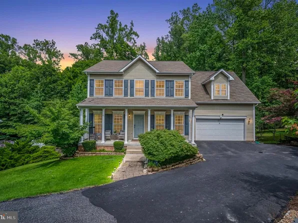 9089 Dallas Ct, King George, VA 22485