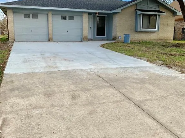 12019 New Brunswick Dr, Houston, TX 77089