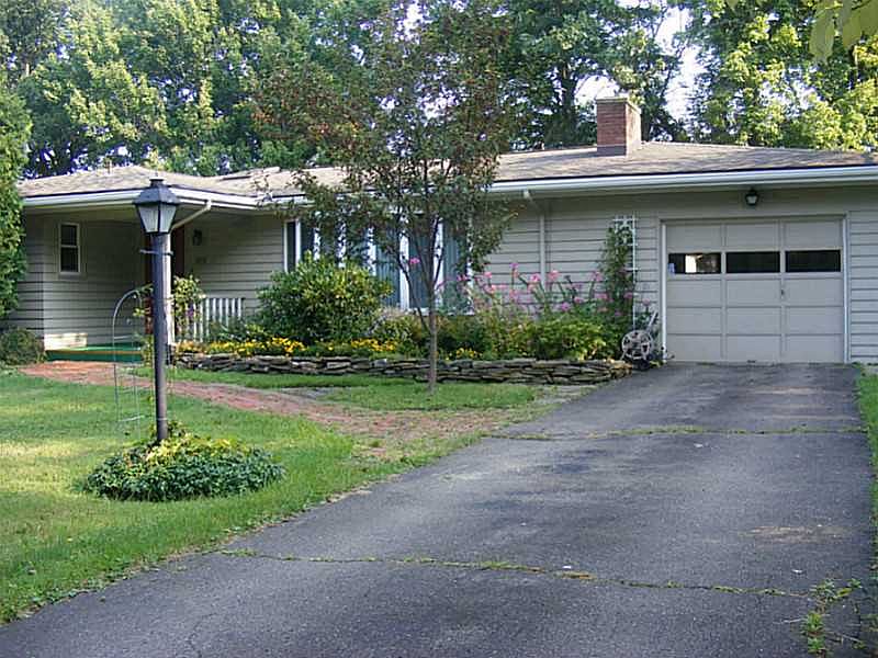 1st image of 375 Jackson Park Dr