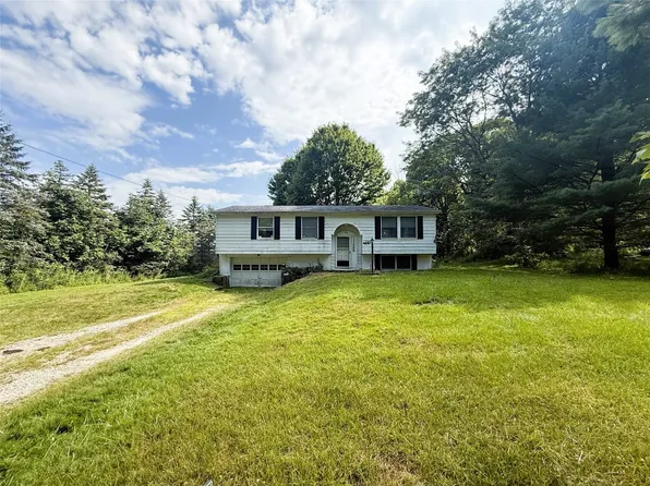 11307 Wing Rd, Conneautville, PA 16406
