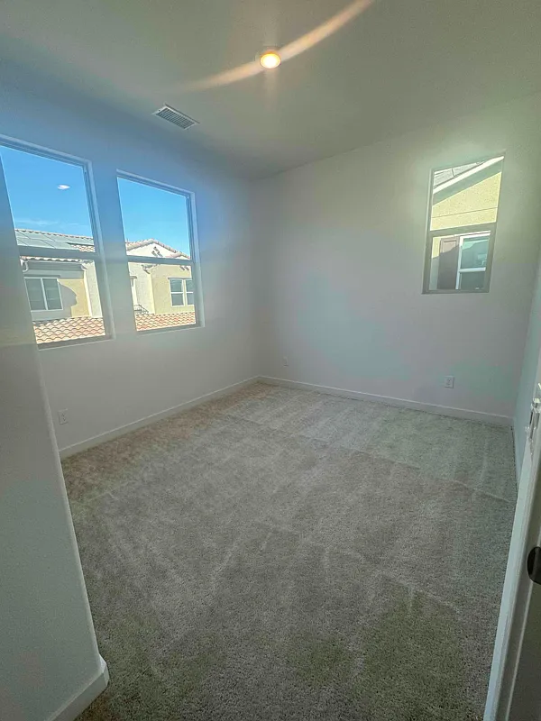 Two Rooms For Rent In A Brand New Townhome Discount For Both Rented. — Photo 1