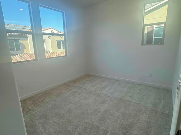 3975 Lavine Way, Corona, CA 92883