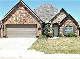 512 E Topaz Ave, Stillwater, OK 74075