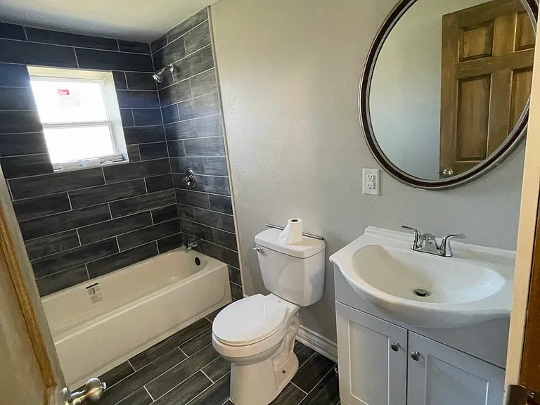 310 Birch St — Photo 2