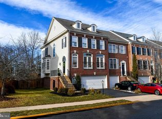 43652 Lees Mill Sq, Leesburg, VA 20176