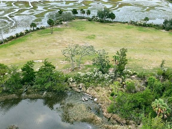 5th image of 121 Anglers Way