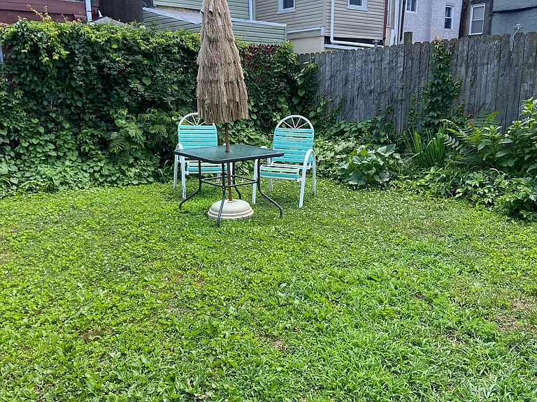 2627 Emerald St #1-R — Photo 19