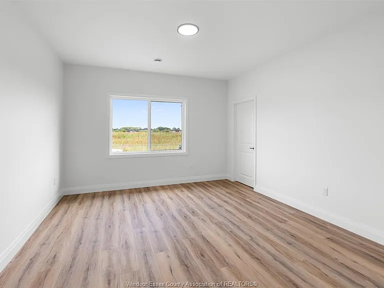 154 McLellan Ave #A — Photo 18