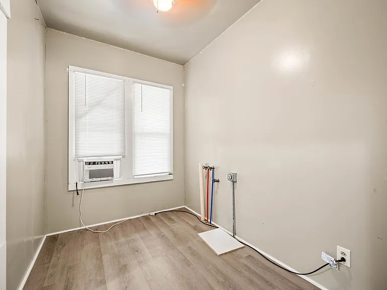 109 Claiborne St — Photo 15