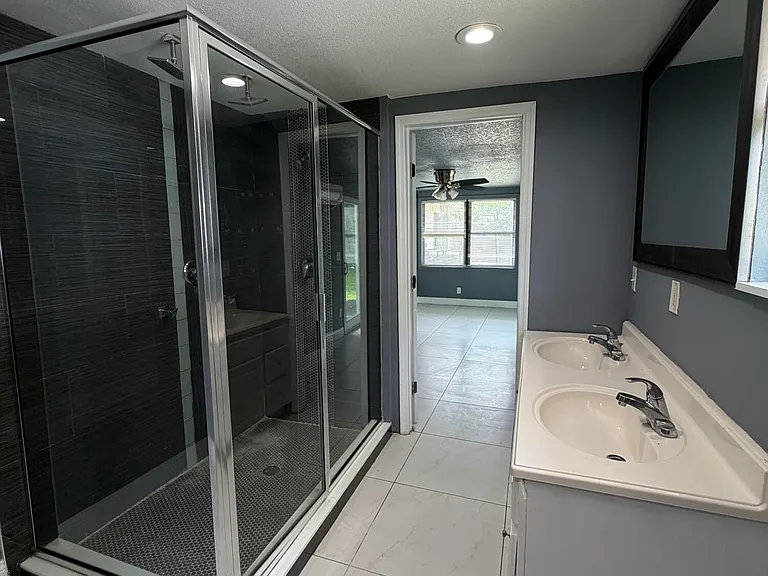 5415 Lori Dr S — Photo 20
