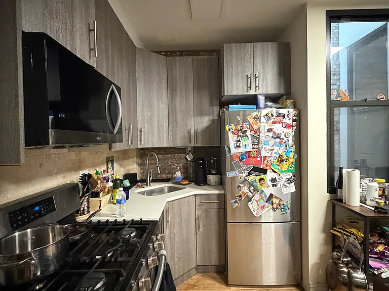 153 7th Ave #3 — Photo 9
