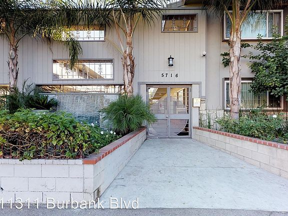 3rd image of 5716 Tujunga Ave APT 15