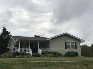 308 S Jefferson St, Kinmundy, IL 62854