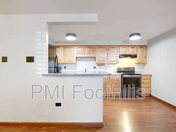 4th image of 701 N Pearl St APT 101