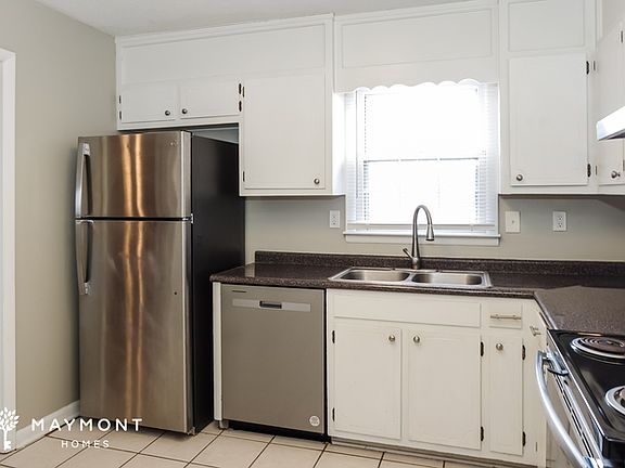 4th image of 212 Brady Dr