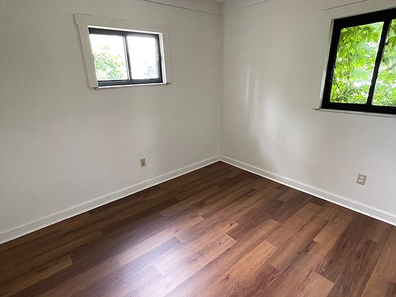 4th image of 1500 E 25th Ave