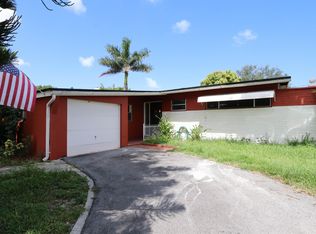 136 Davis Rd, Palm Springs, FL 33461