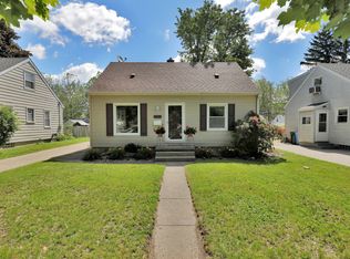 3201 Sablain Parkway Dr, Lansing, MI 48910