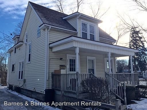 1st image of 202 College Pl APT 4