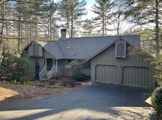 67 S Horseshoe Dr, Sapphire, NC 28774