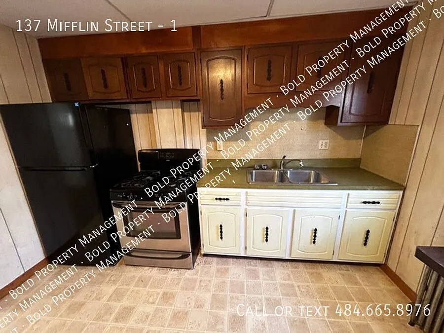 137 Mifflin St #1