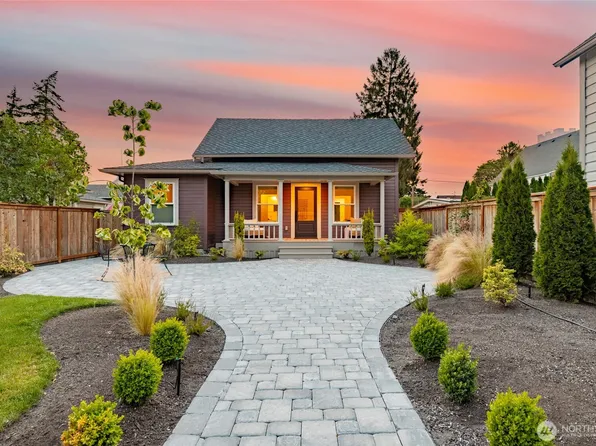 612 S Third Street, La Conner, WA 98257