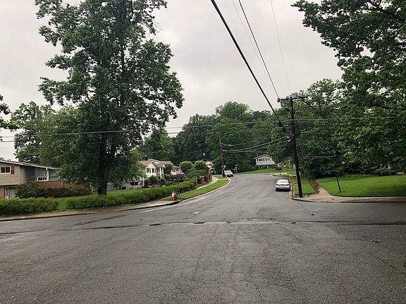 4th image of 4511 Medford Dr
