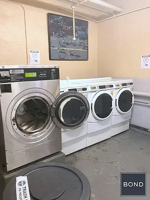 Rented by Bond New York | media 31