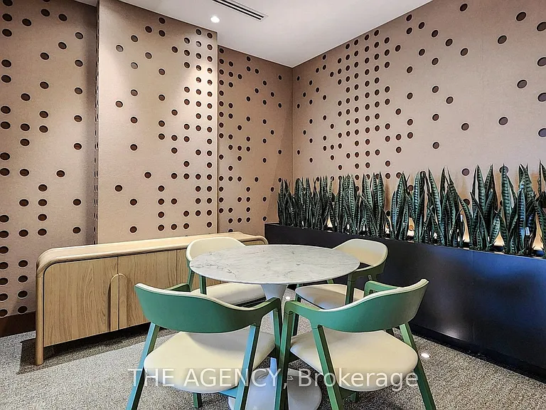 35 Tubman Ave #Penthouse 1115 — Photo 31