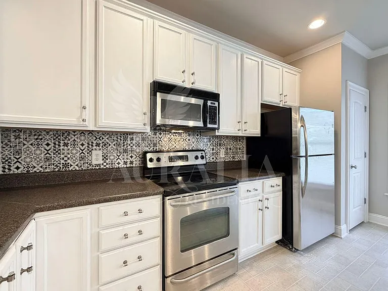 7754 Acc Blvd — Photo 14