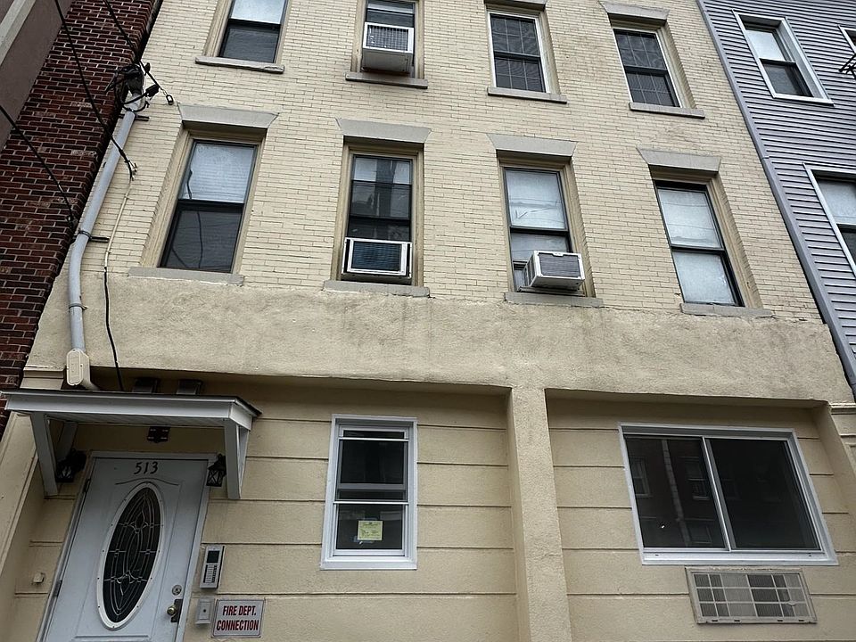 Building Photo 4