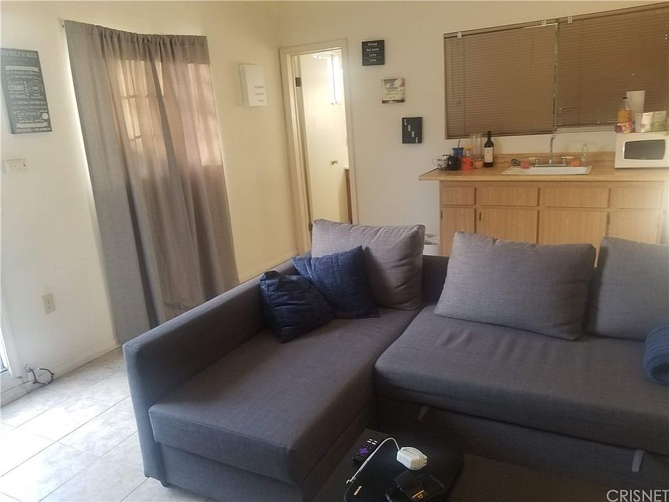 2nd image of 2258 Manning Ave