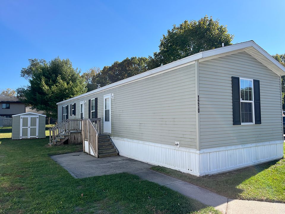 1st image of 1210 Wildflower St #541