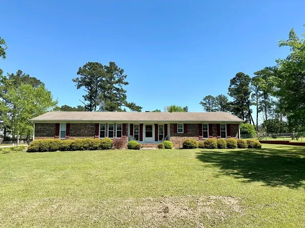 421 Green Lake Cir, Quitman, GA 31643