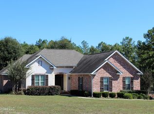 105 Hill Crest Rd, Lucedale, MS 39452