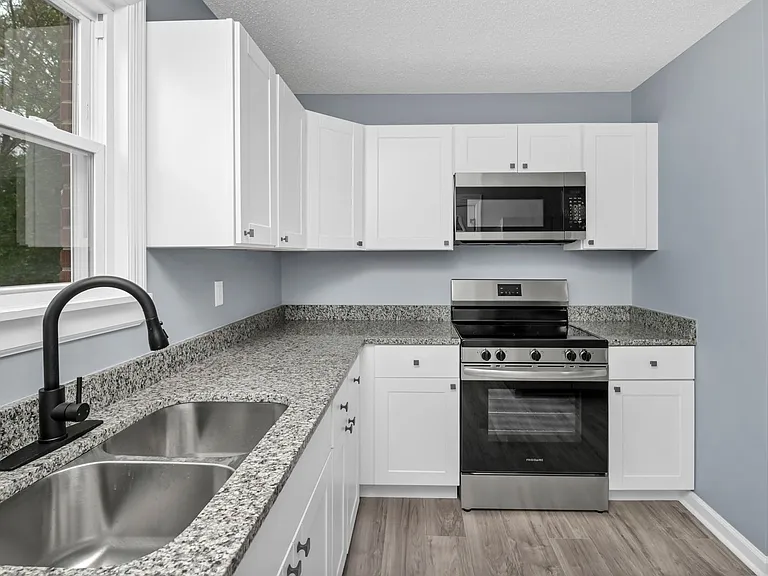 3001 Truman St — Photo 9