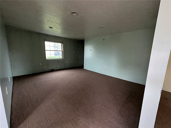 3rd image of 39 2nd St