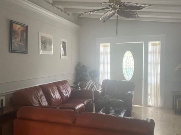 305 S Loxahatchee Dr