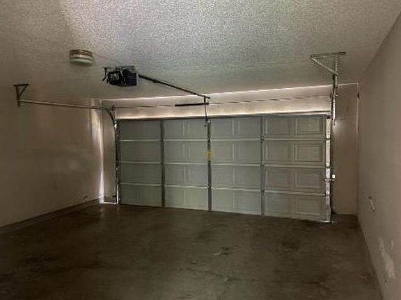 5th image of 7299 Stonington Dr