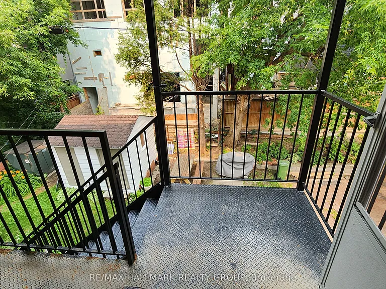 125 Glenora St #3 — Photo 25